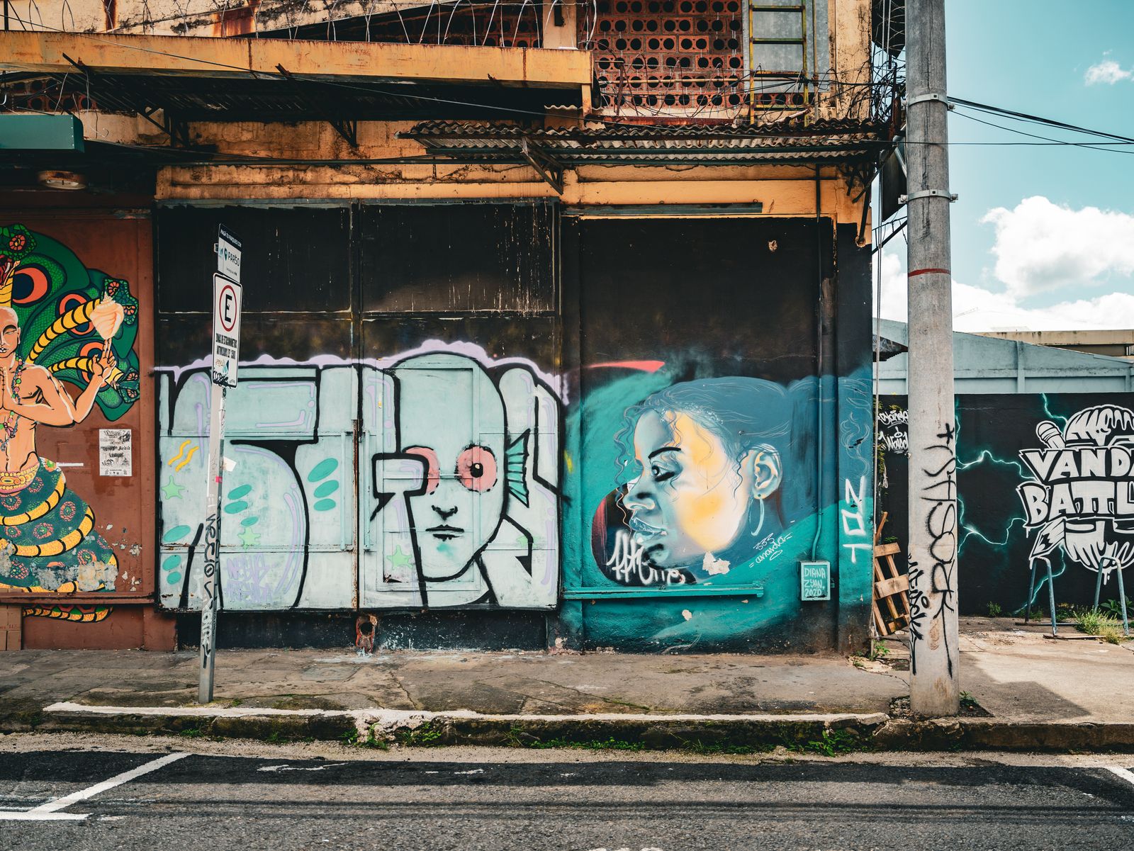 Vibrant street art on an urban wall in San José, Costa Rica showcases creative expressions.